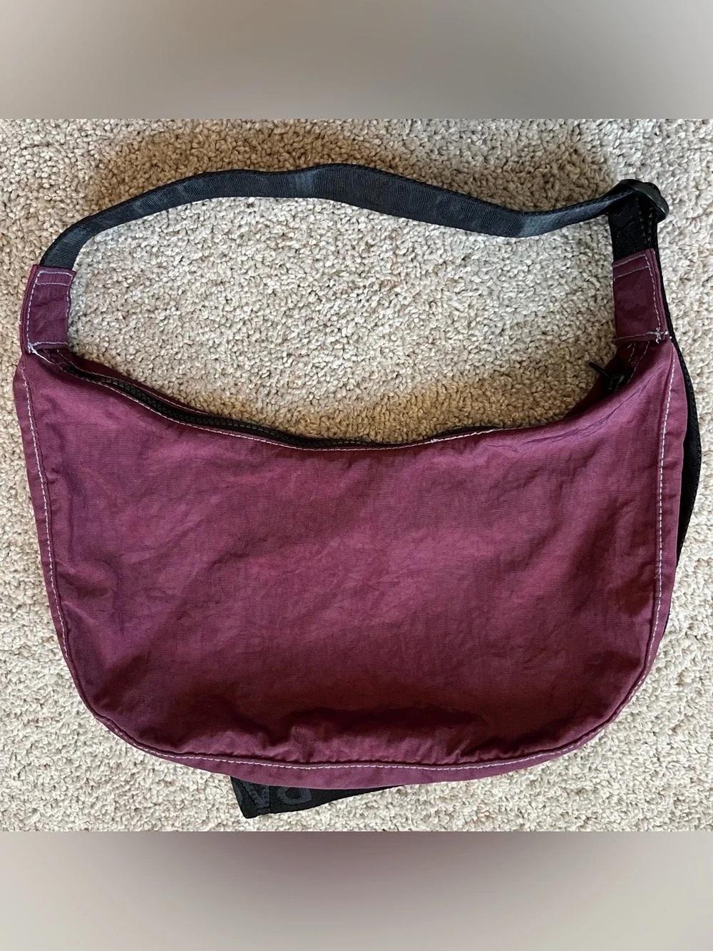 BAGGU Medium Deep Plum Crescent